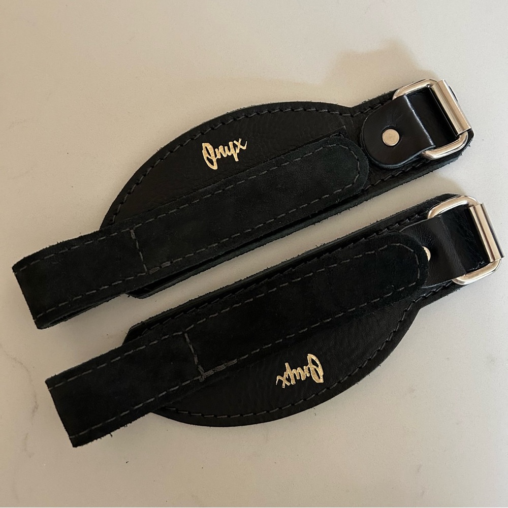 Onyx Weightlifting Vader high top wrist wraps